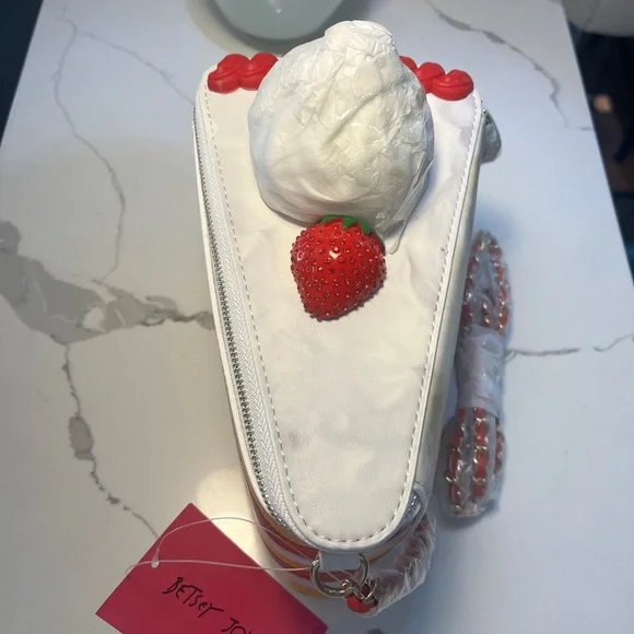 Betsey Johnson Shortcake Purse Kitsch NWT - Picture 10 of 16